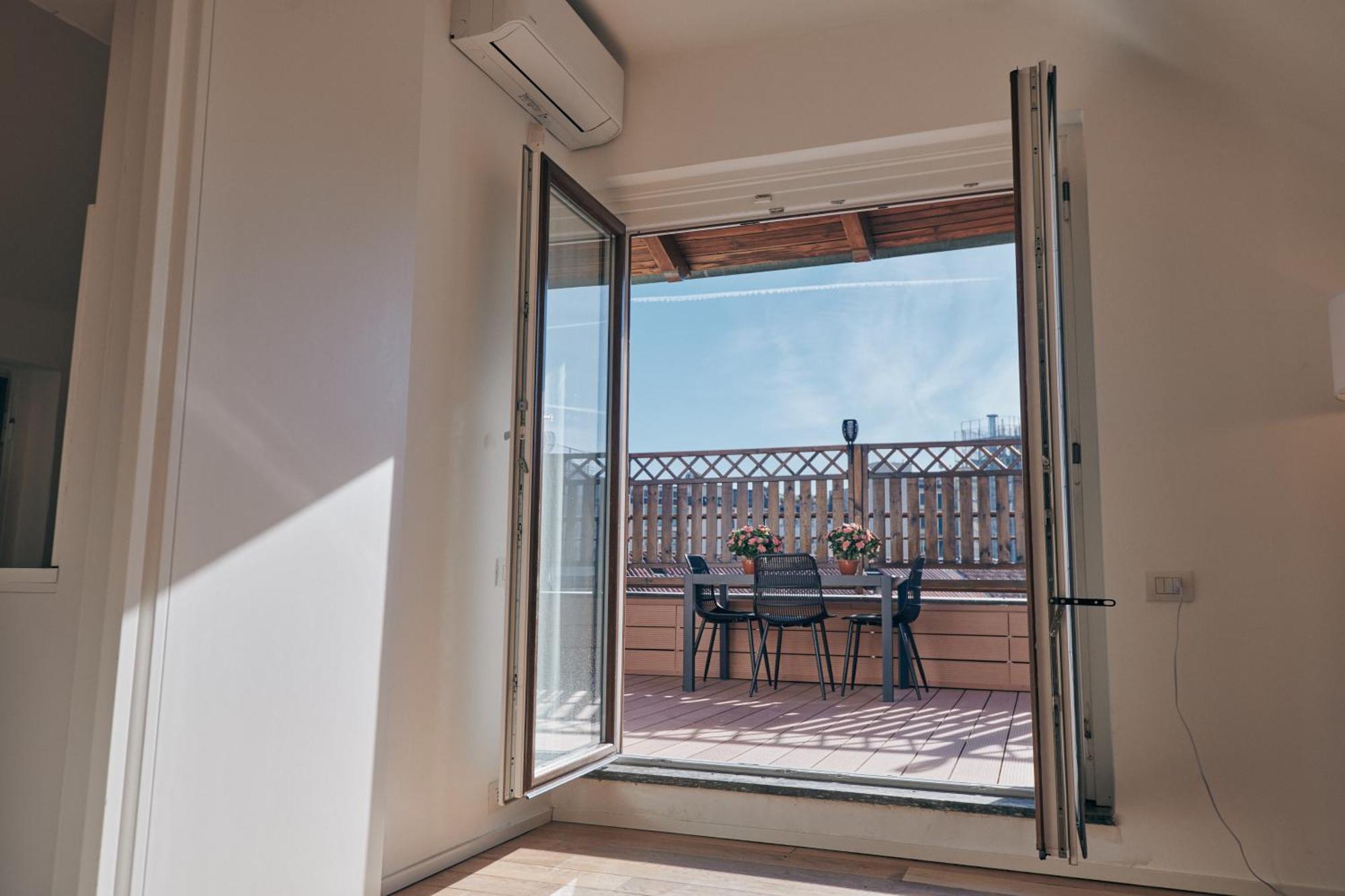 Sant'Andrea Penthouse By Montenapoleone Living Milão Exterior foto